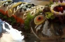 В Украине приготовили самую крупную фаршированную рыбу